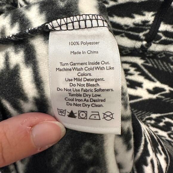 EDDIE BAUER | Women’s Aztec Fleece Pullover Black White | Small - Picture 8 of 8